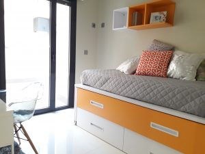habitación con salida exterior